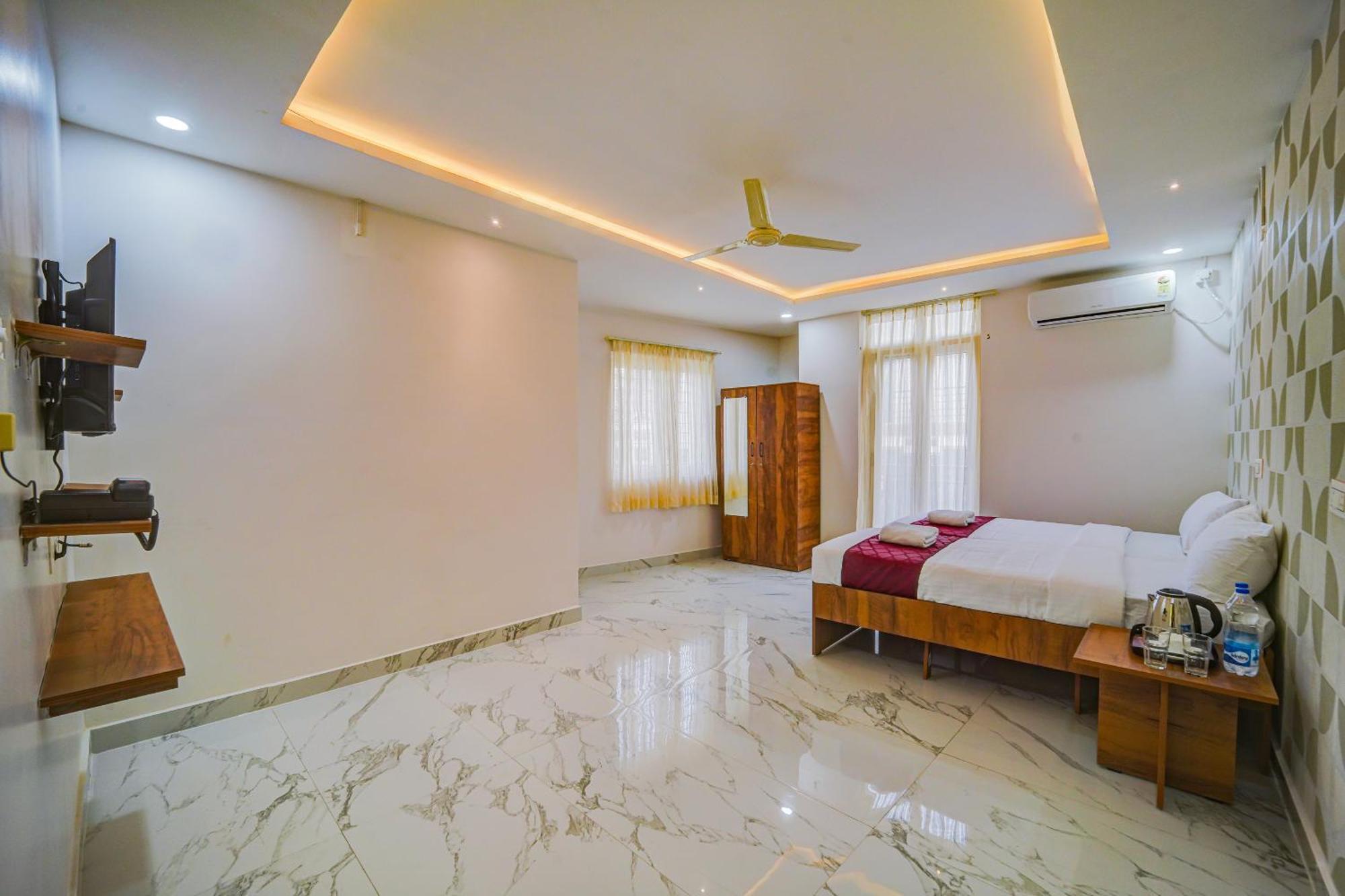The Emerald Inn Bangalore Bagian luar foto